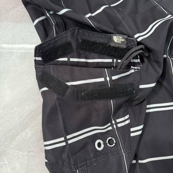 Men’s The North Face Plaid Board Shorts Velcro Tie Up With Pocket Size 30 Small - Picture 7 of 16